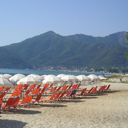 Golden Beach Inn Hriszí Amudiá Kültér fotó