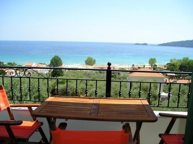 Golden Beach Inn Hriszí Amudiá Kültér fotó